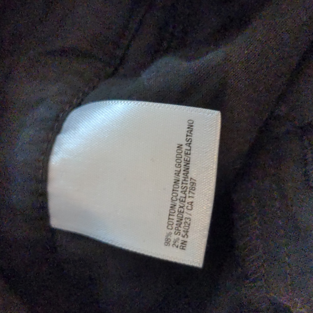 Old Navy Black Cigarette Capri Pants March 2012 Size 2 - Picture 8 of 9